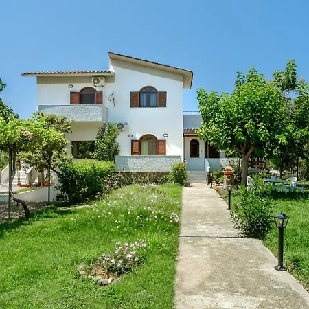 Nature's Playground New Listing2024 Hanya